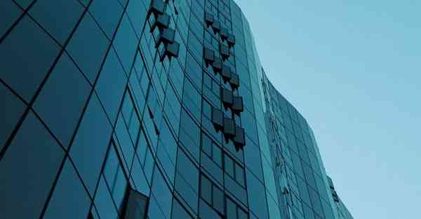 大数据包含设备数据的行业文章