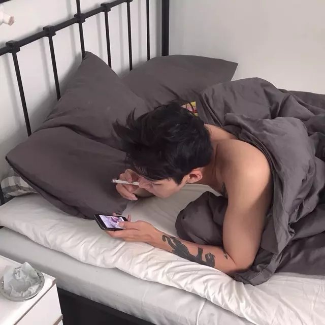 巩芸腾姣
