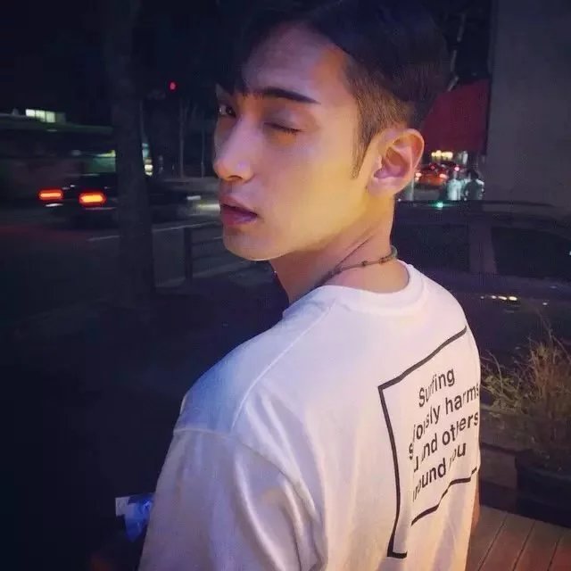 文锦毓朗