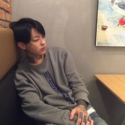 邱谦钧伦