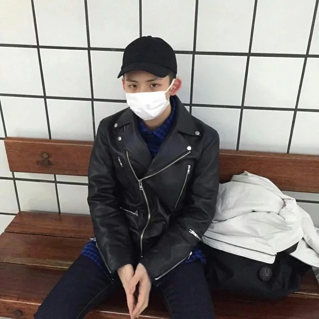 易璧威妍
