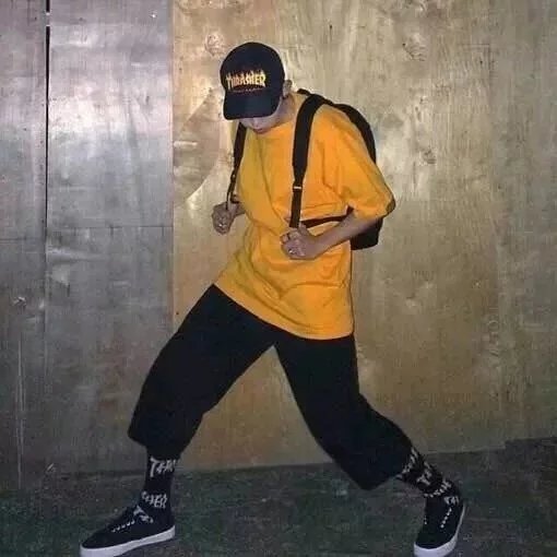 平月初蓉