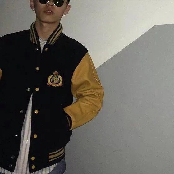 骆苑翠菁
